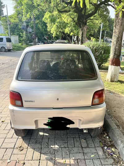 Daihatsu Cuore 2003
