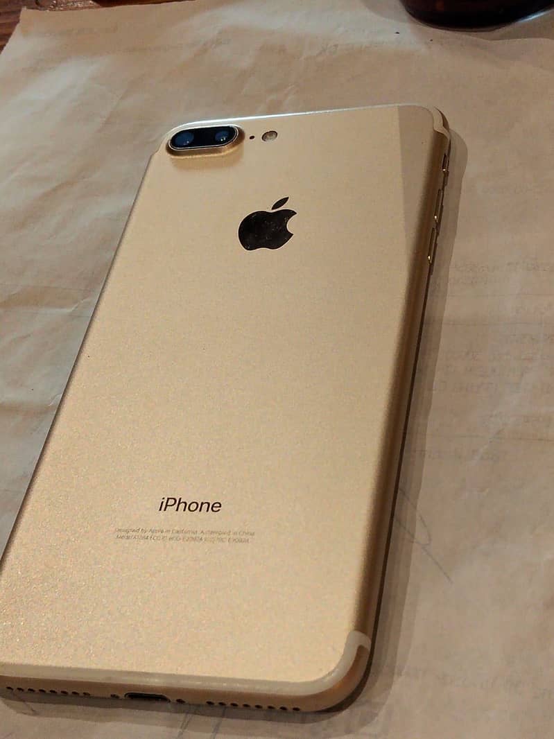 Apple iPhone 7 Plus 4