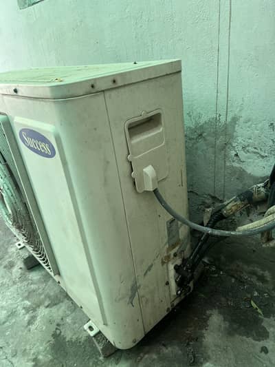 Succes 2 Ton Ac For Sale working Condition