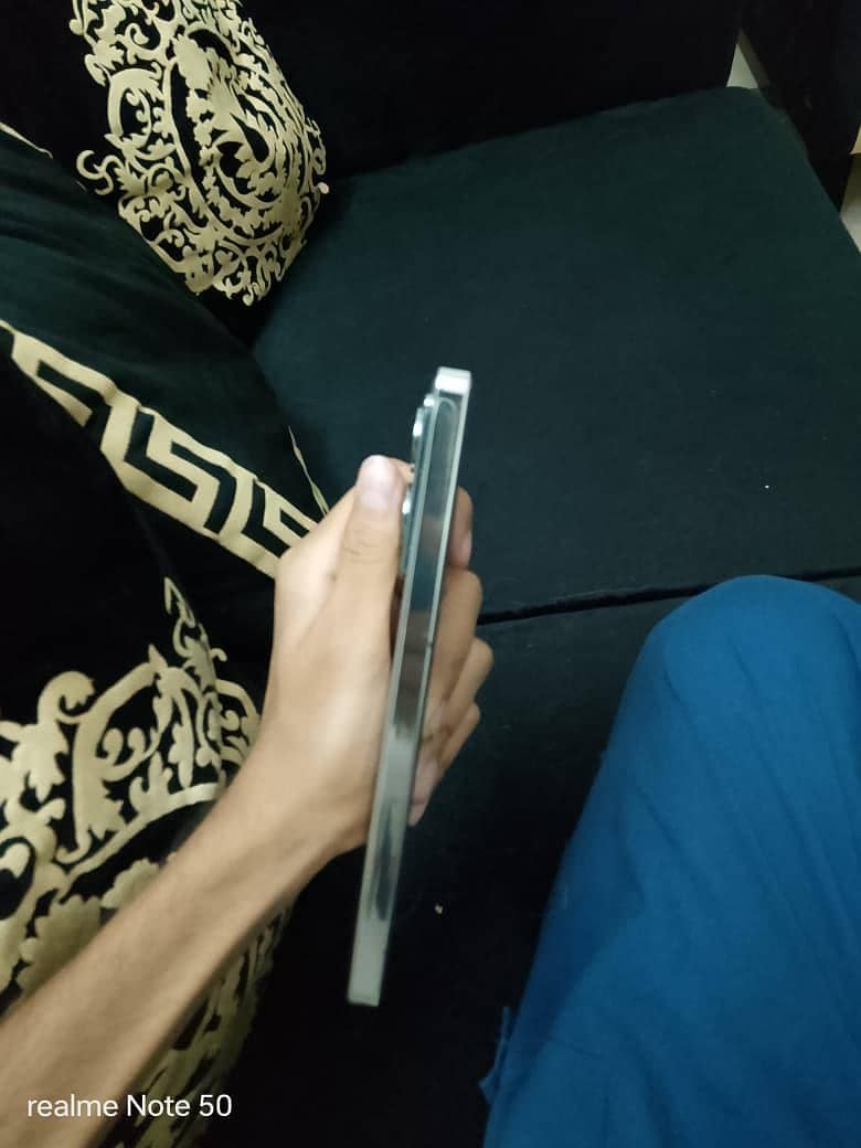 Infinix Note 40 4