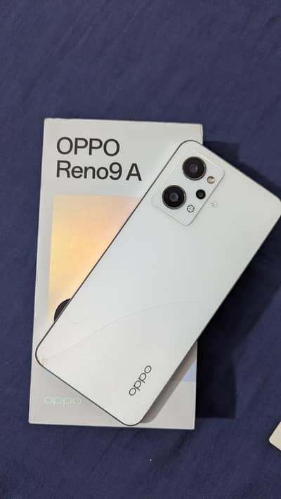 OPPO Reno9