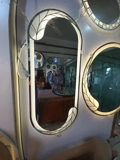 Mirrors available