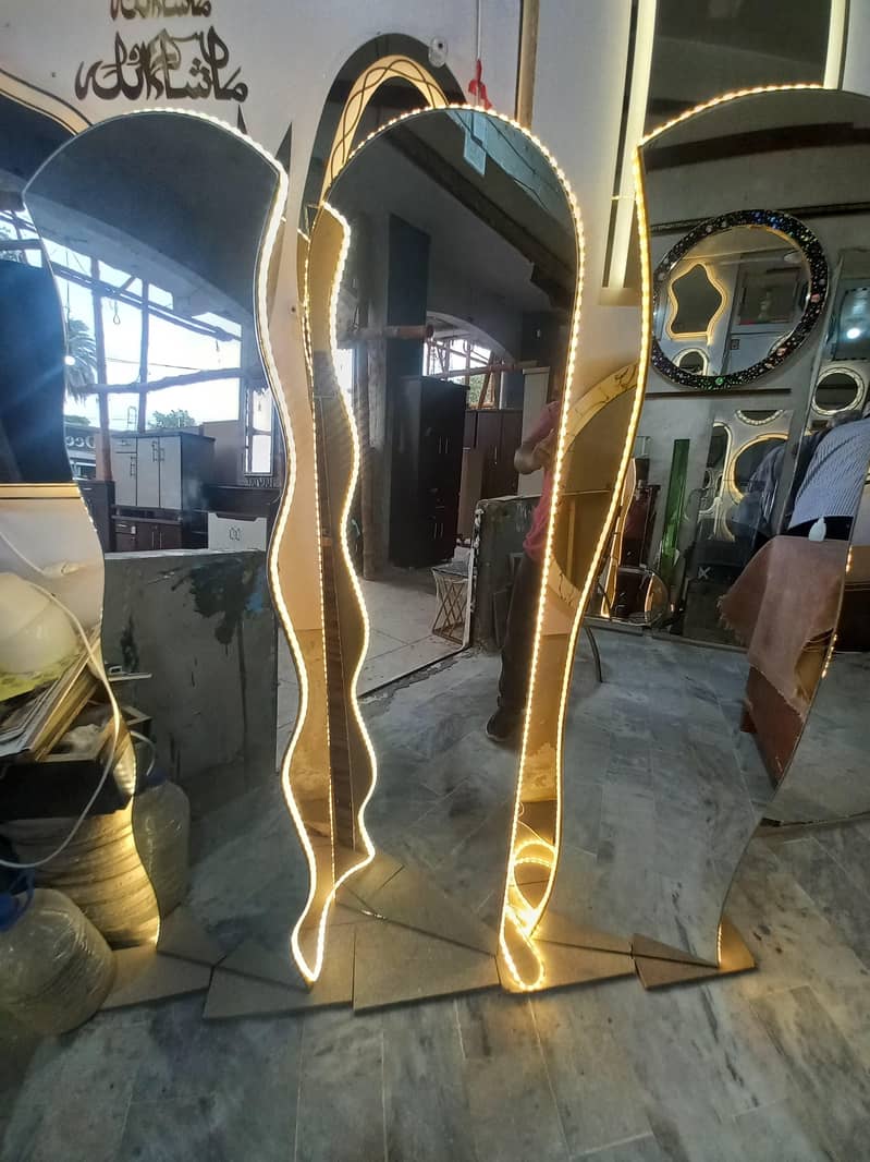 Mirrors available 4