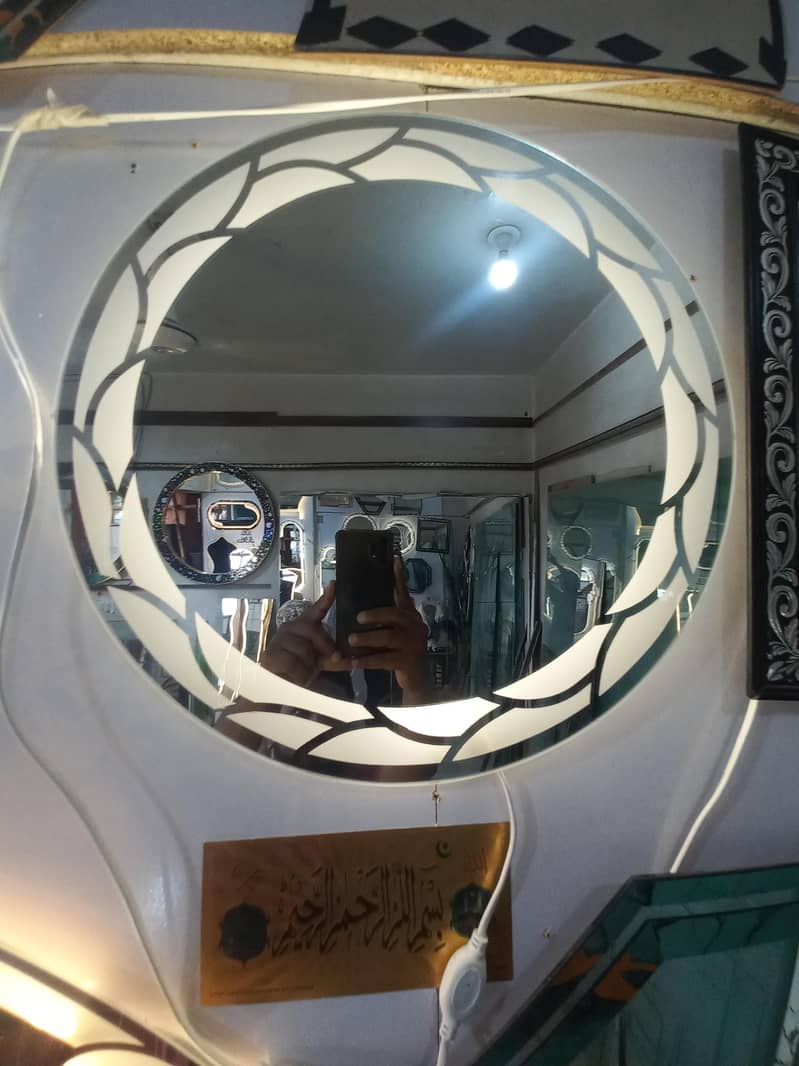Mirrors available 8