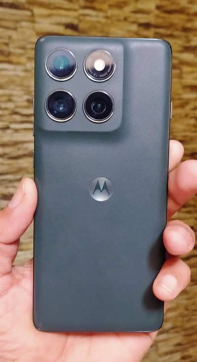 Motorola Edge 2025