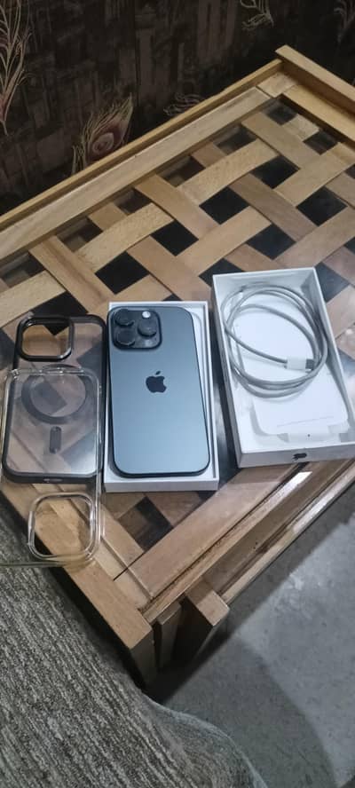 iPhone 16 Pro 256 GB | 91% BH | Factory unlock | Geniuine box cable