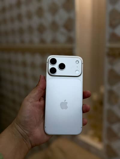 Apple iPhone 17 Pro Max jv