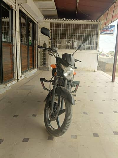 Suzuki GR 150 2024
