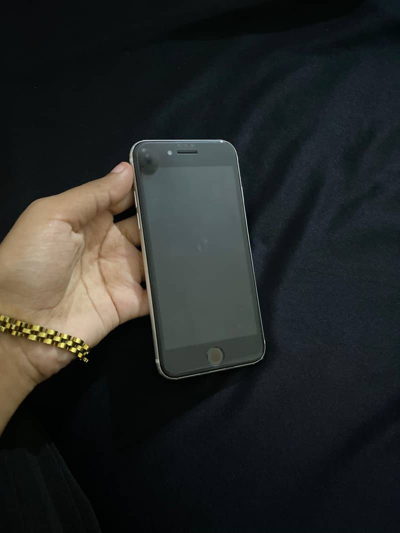 Apple iPhone SE 1