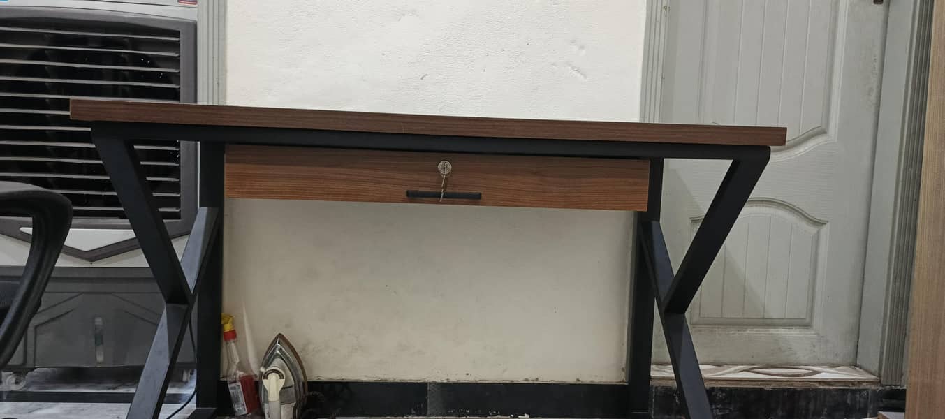 Office/study/Desktop Table 1