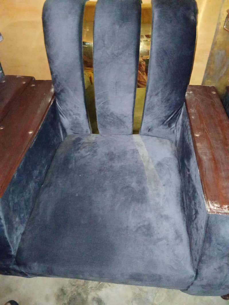 sofa selling 2