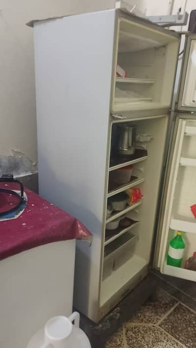 Dawlance fridge running condition