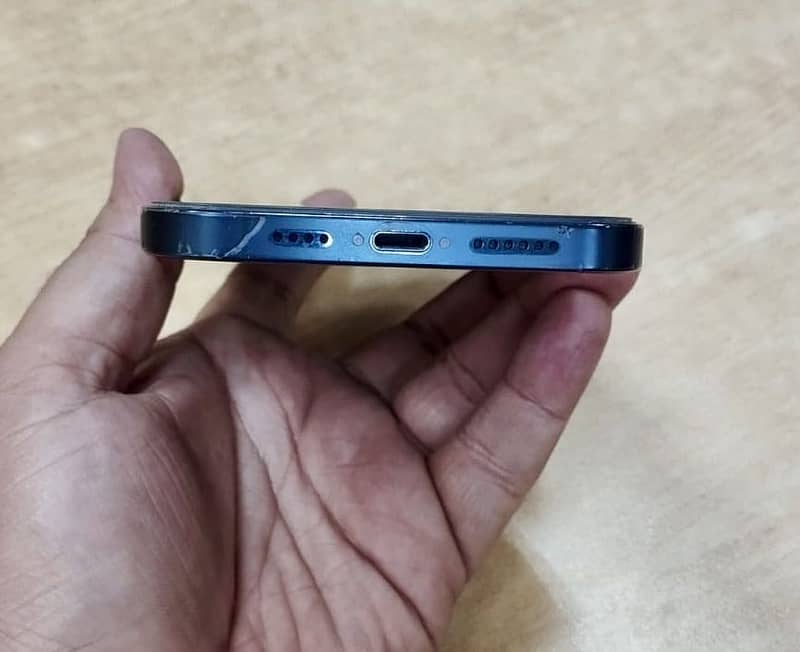 Apple iPhone 12 Pro Max 4
