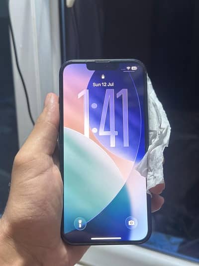 Apple iPhone 13