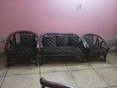 Elegant Chinese Style Sofa – Neat & Comfortable