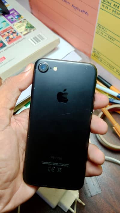 Apple iPhone 7
