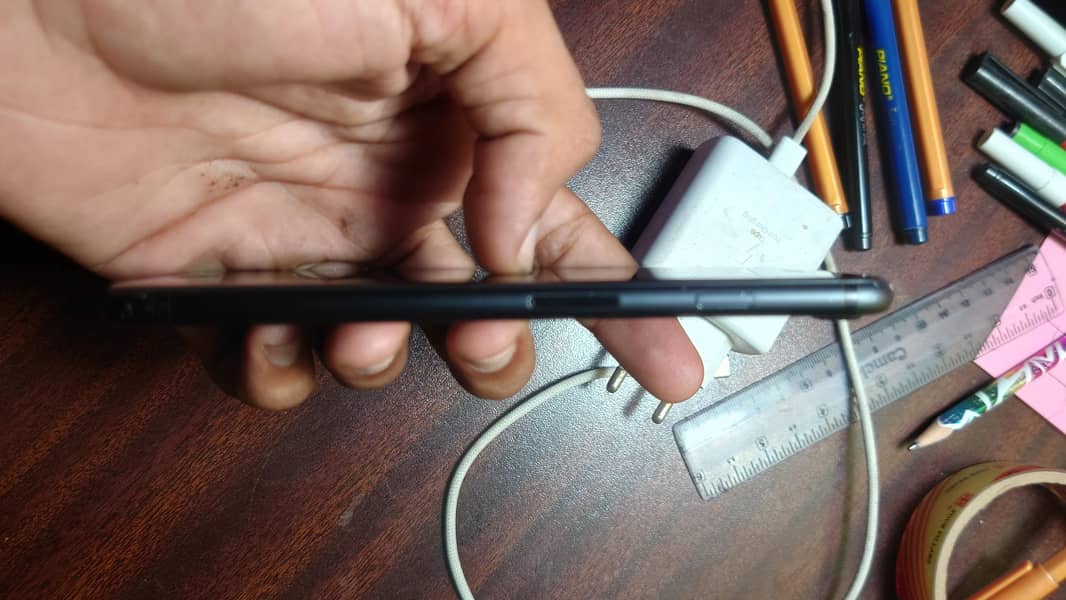 Apple iPhone 7 Official aproved 128gb 4