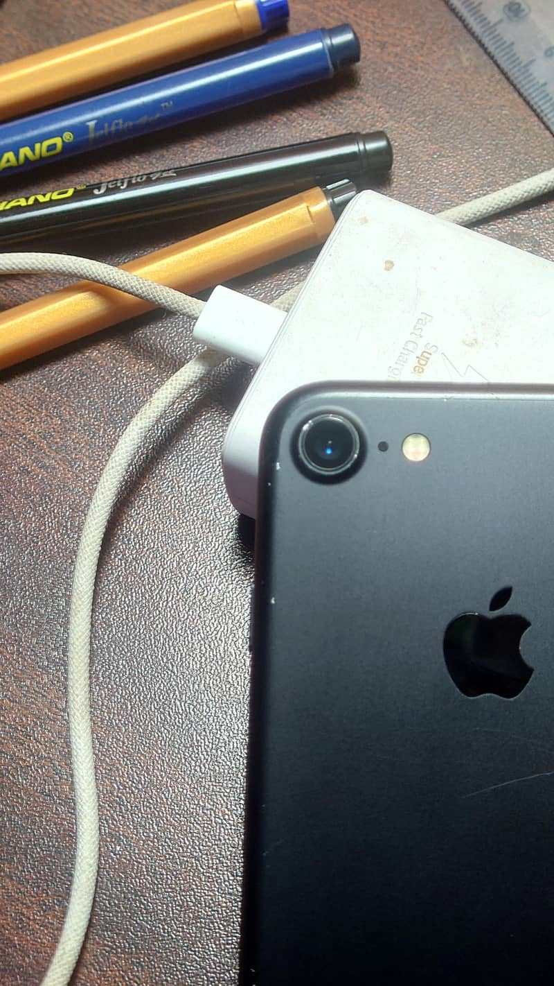 Apple iPhone 7 Official aproved 128gb 6