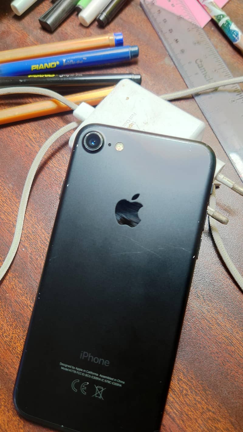 Apple iPhone 7 Official aproved 128gb 7