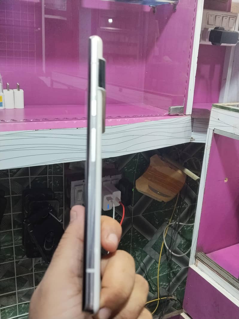 Google Pixel 6 Pro 2