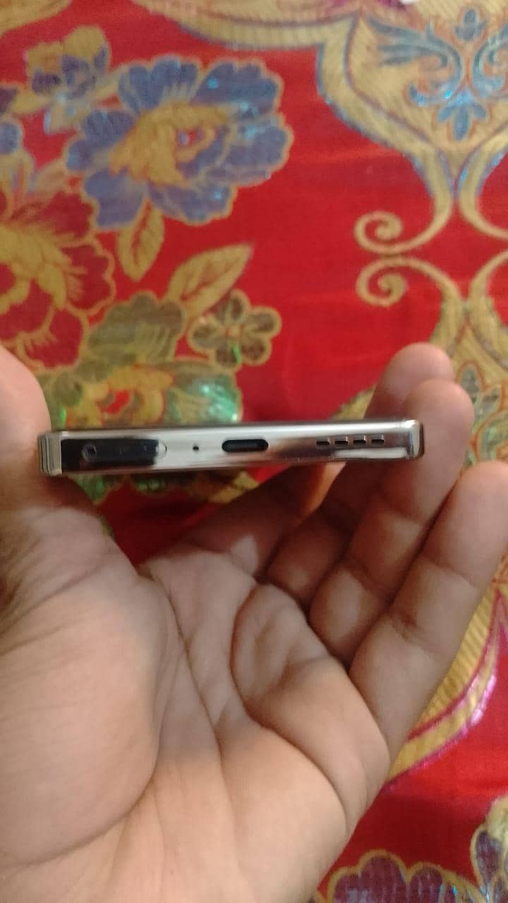 infinix note 40 5
