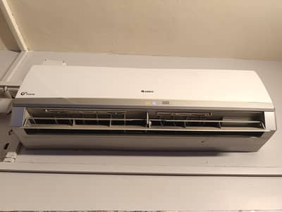 Gree 1 Ton Inverter Ac