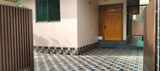 10 Marla Tile Floor House For Sale In Wapda Town D3 Block