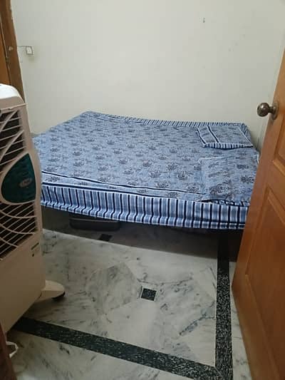 G-11/1 25*50 Upper portion Available For Rent