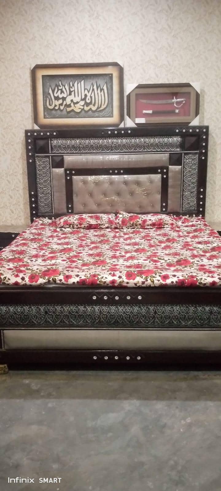 double bed/ king size bed 0