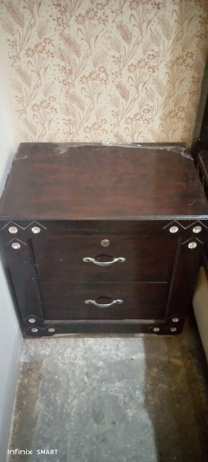 double bed/ king size bed 1