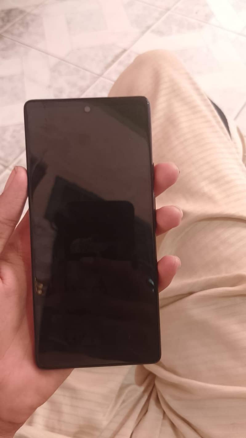 google pixel 6a 5