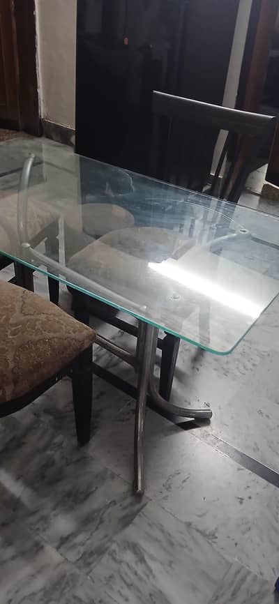 Dining table for sale