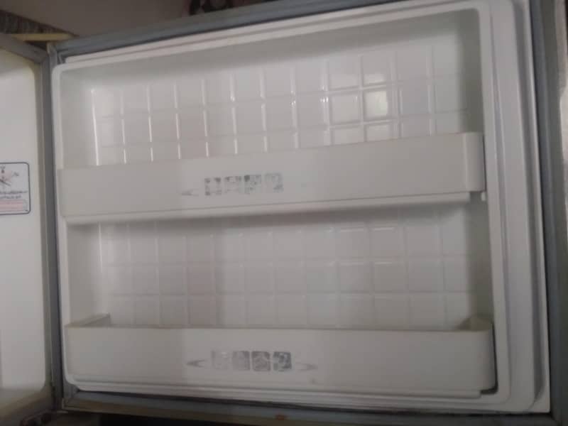 refrigerator 4