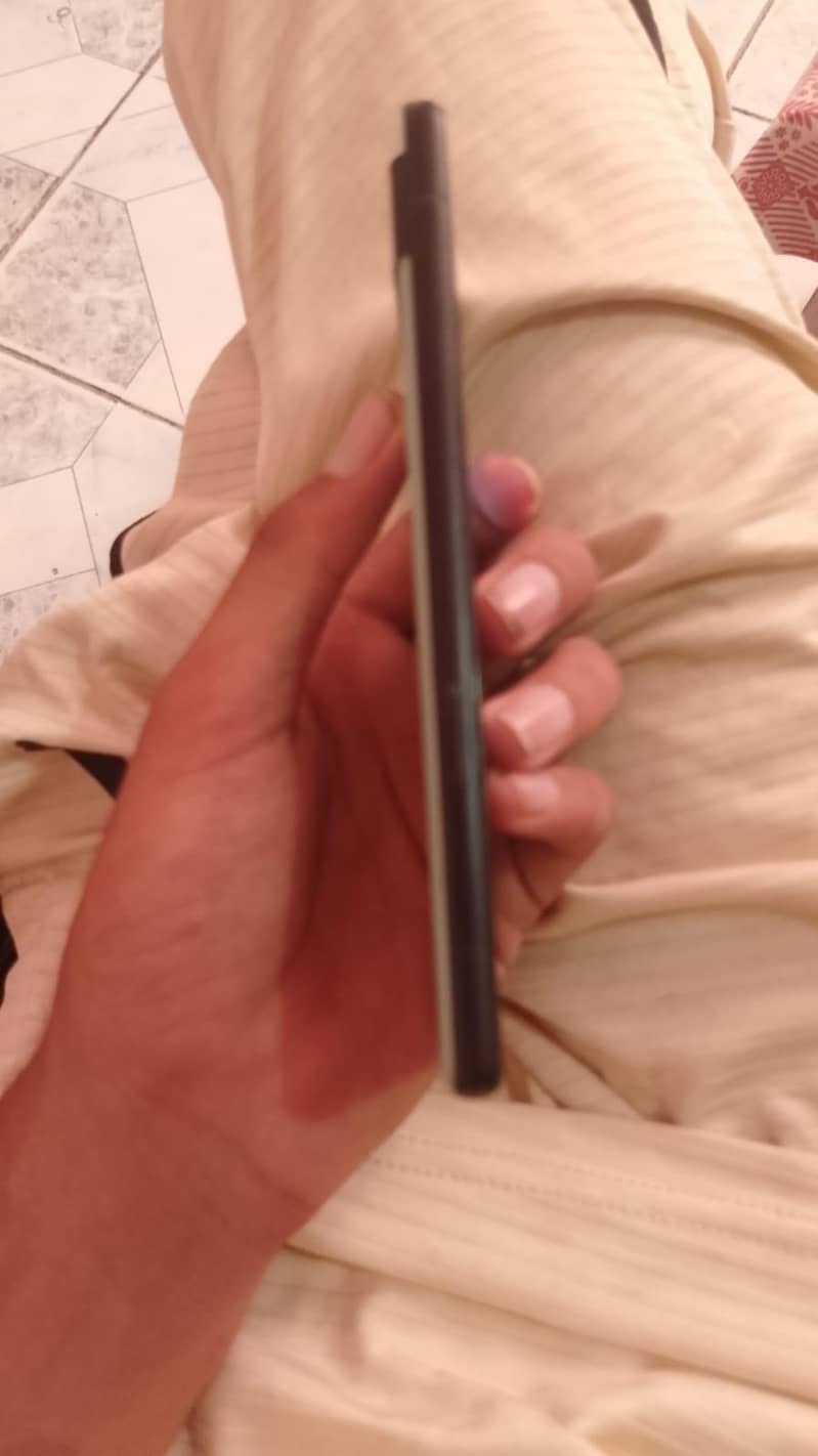 google pixel 6a 3