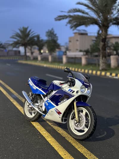 Suzuki GSX-R 400