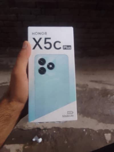 Honor 5X new hai Mobile abhi sim mein bhi nahin Dali