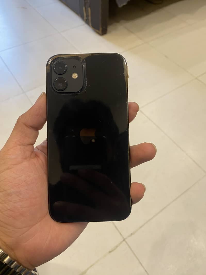 Apple iPhone 12 1
