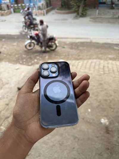 Apple iPhone 15 Pro jv