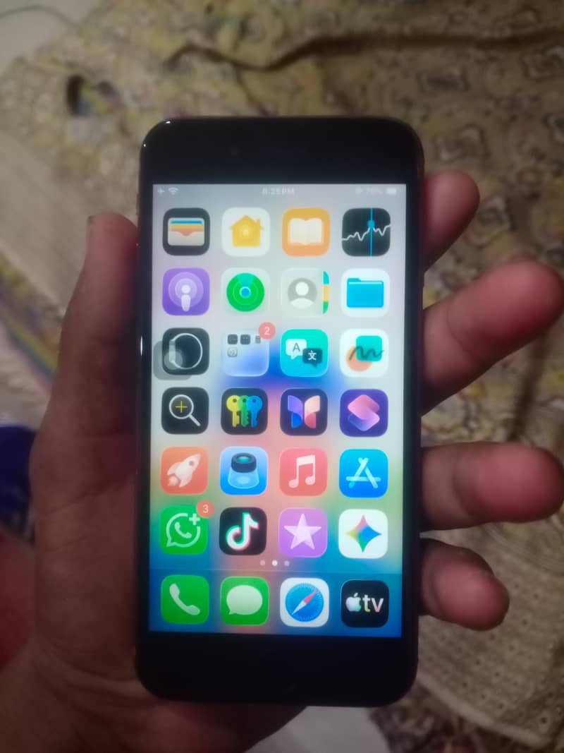 Apple iPhone SE 3