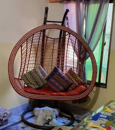 Double Size Metal Swing – Like New, Excellent Condition