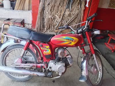 Yamaha YB 100,