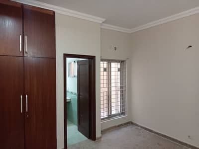 Want To Rent A Upper Portion In Lahore?