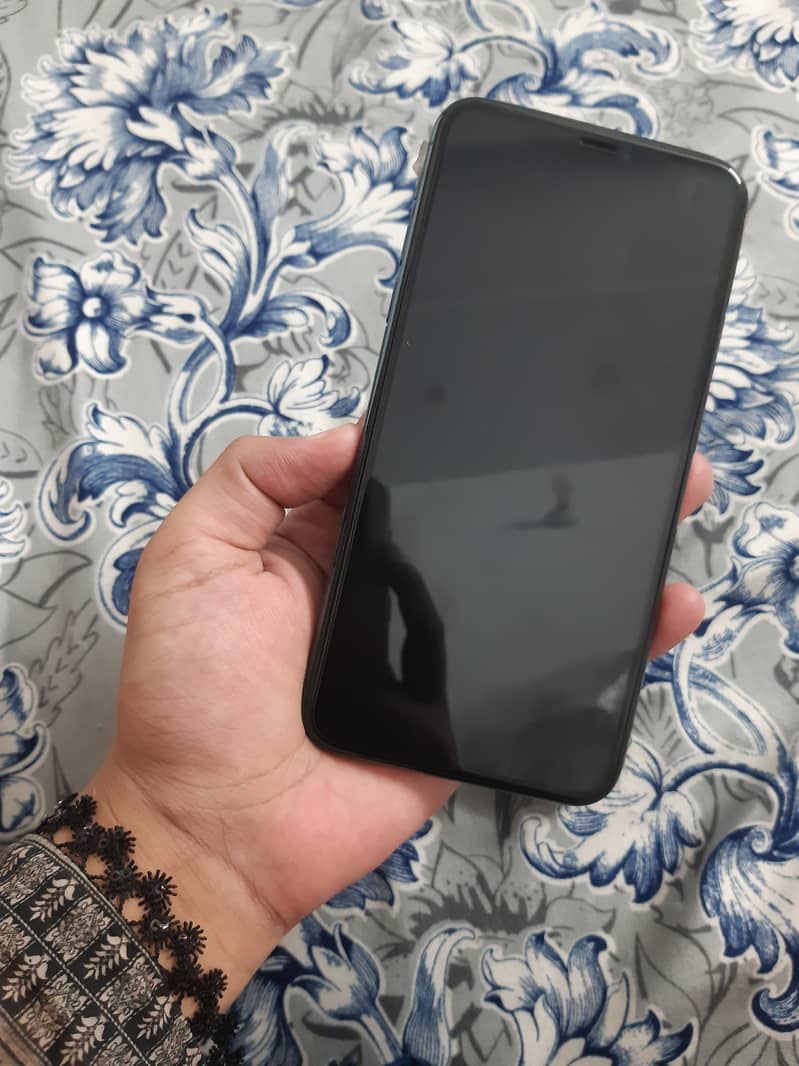 Iphone 11 Pro max 3