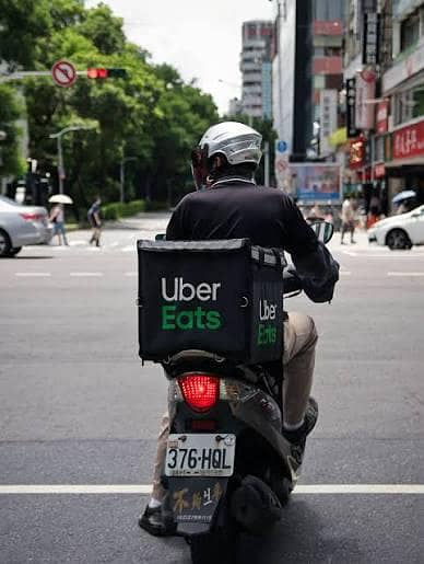 delivery boy 0
