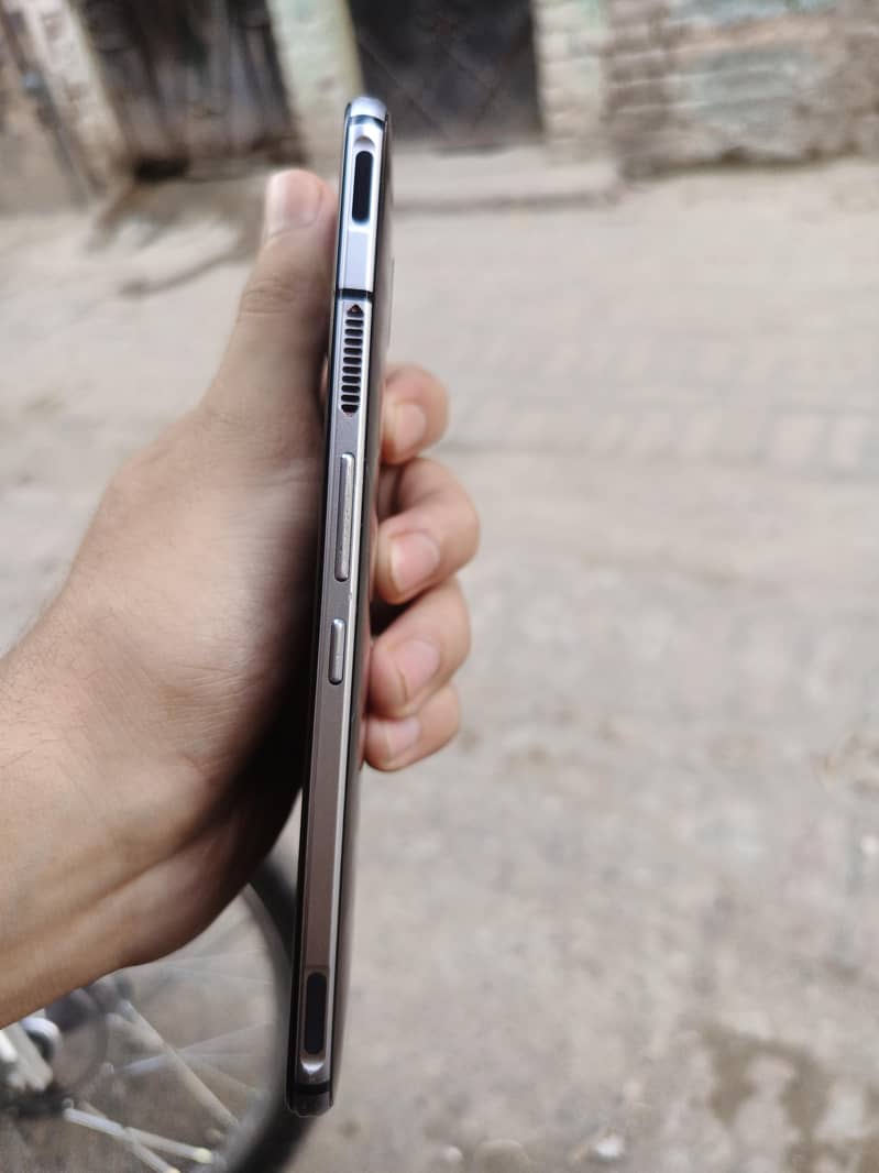 RED MAGIC 5G 2