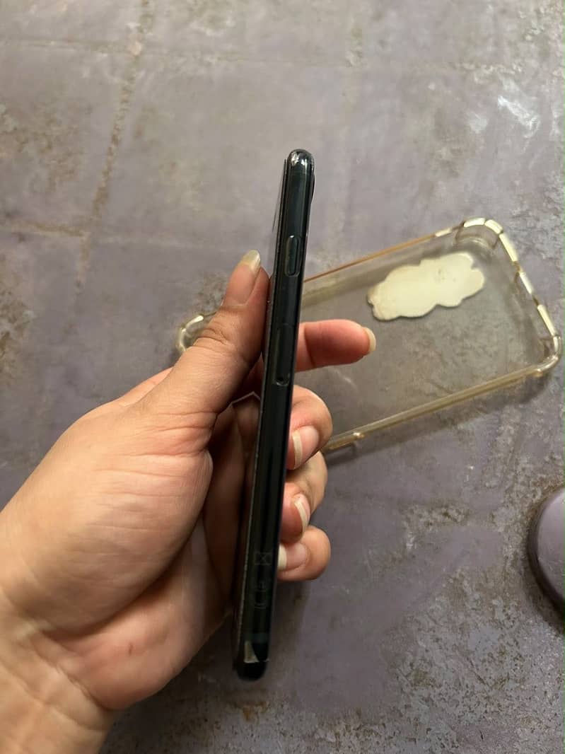 Apple iPhone SE 4