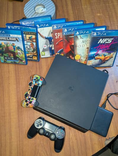 Sony PS4 slim with 2 controller 