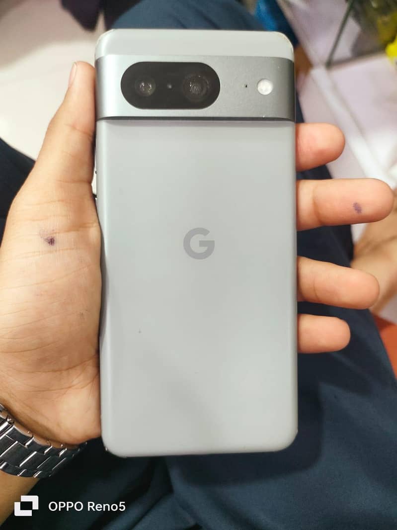 Google Pixel 8 5