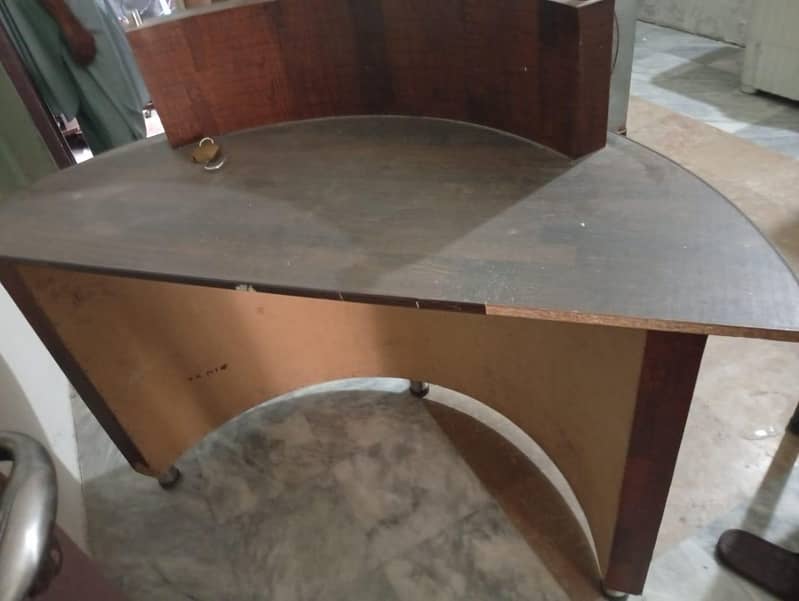 computer table 2