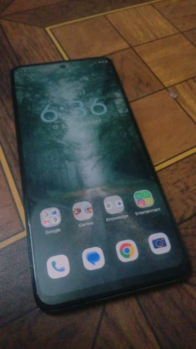 Motorola Edge 2022 10/10